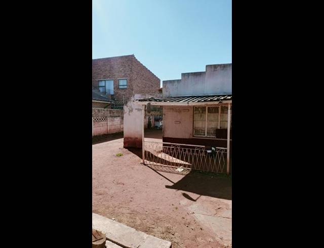 2 BEDROOM HOUSE FOR SALE IN LENASIA